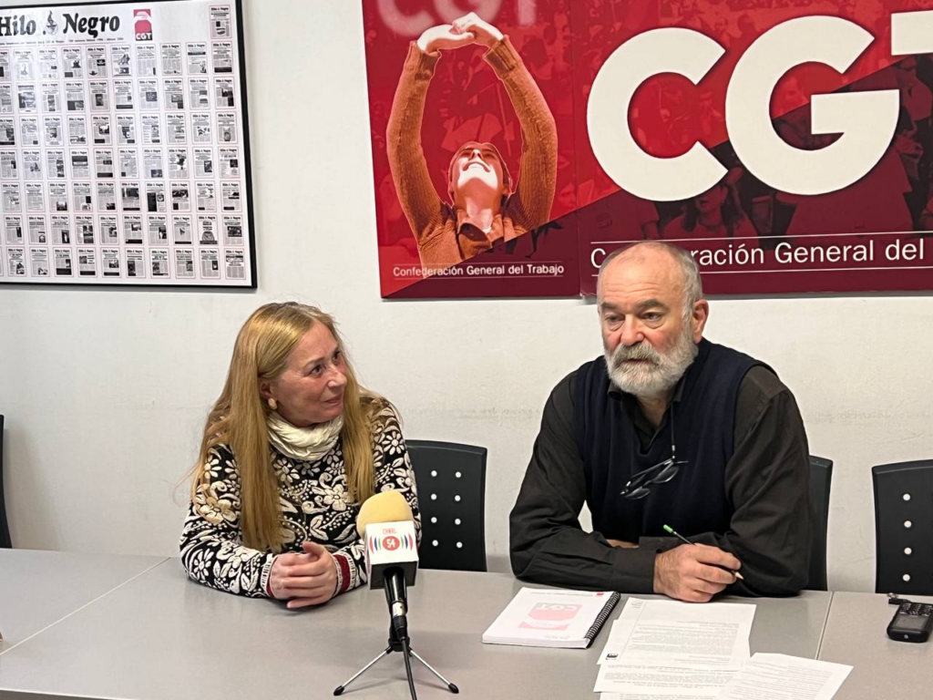 Presentación por miembros del Secretariado Permanente del Sindicato Único de Burgos de las convocatorias para el 1º de mayo en Burgos